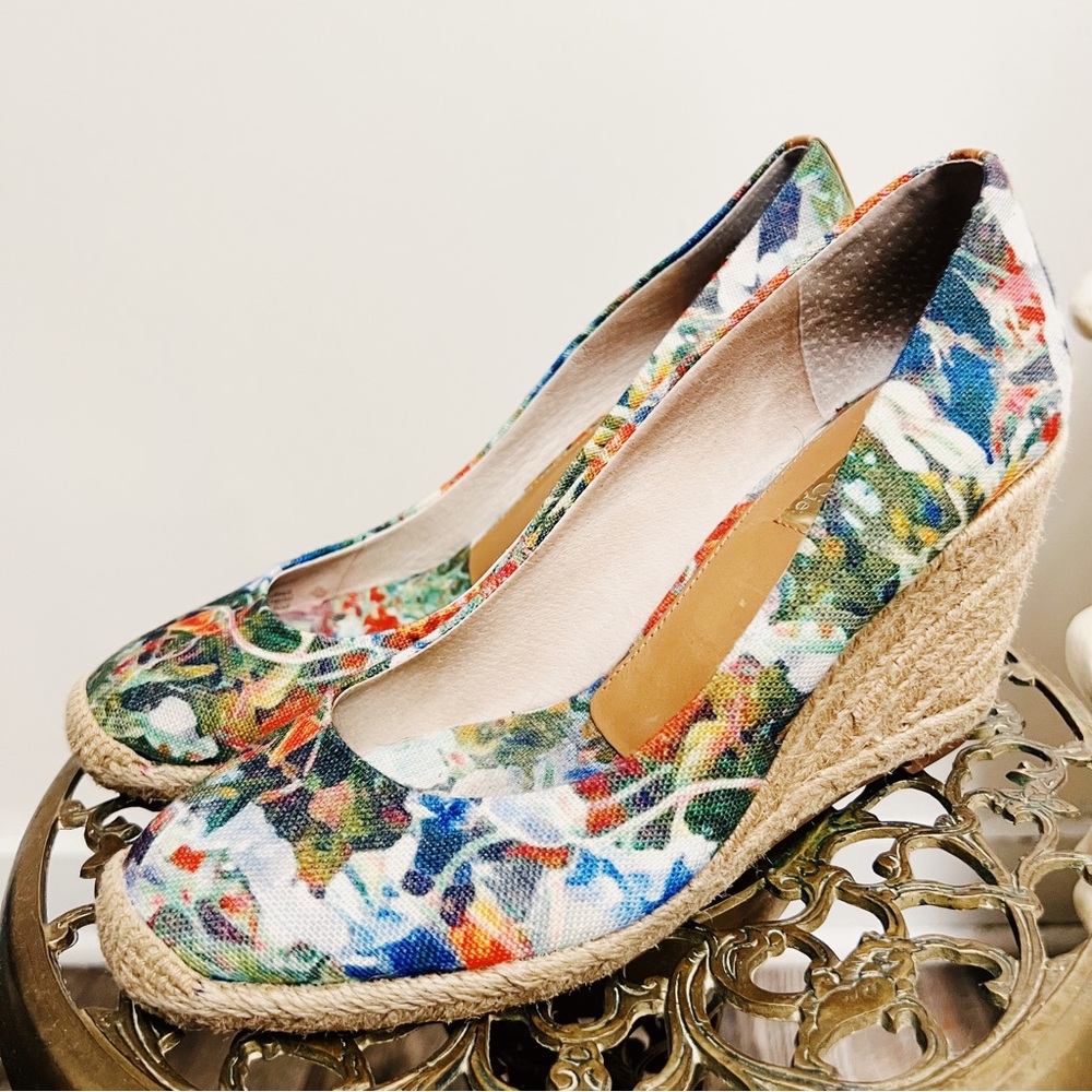 🥂3/$50 Louise et Cie Floral Jamie Espadrilles Wedges size 7